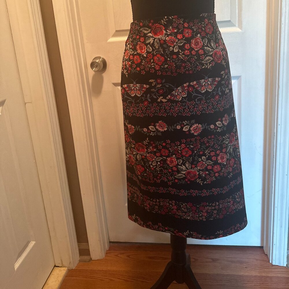 Floral Bodycon Skirt – Medium, New York & Company 7th Ave Chic